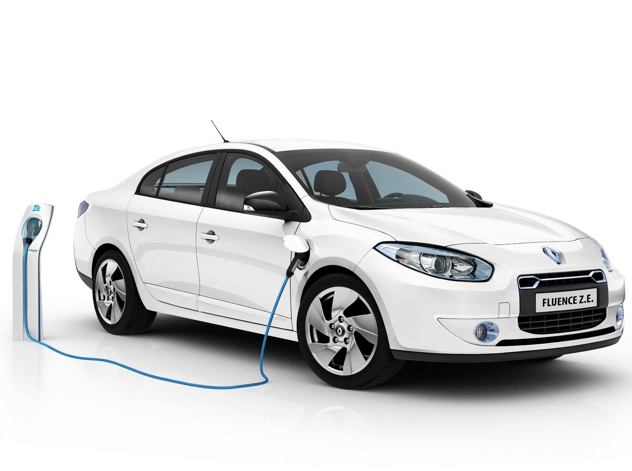 A closer look at the Renault Z.E Range: Fluence