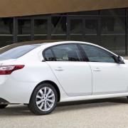 2011 Renault Latitude