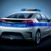 Police Opel Ampera