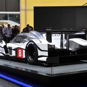 Peugeot 908 HYbrid4 racer