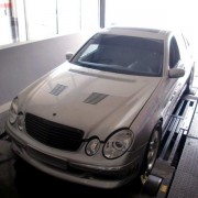 W211 Mercedes E Class V12