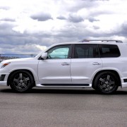 Wald International Black Bison Lexus LX570