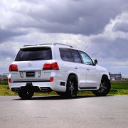 Wald International Black Bison Lexus LX570