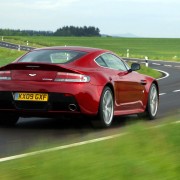 Aston Martin V12 Vantage