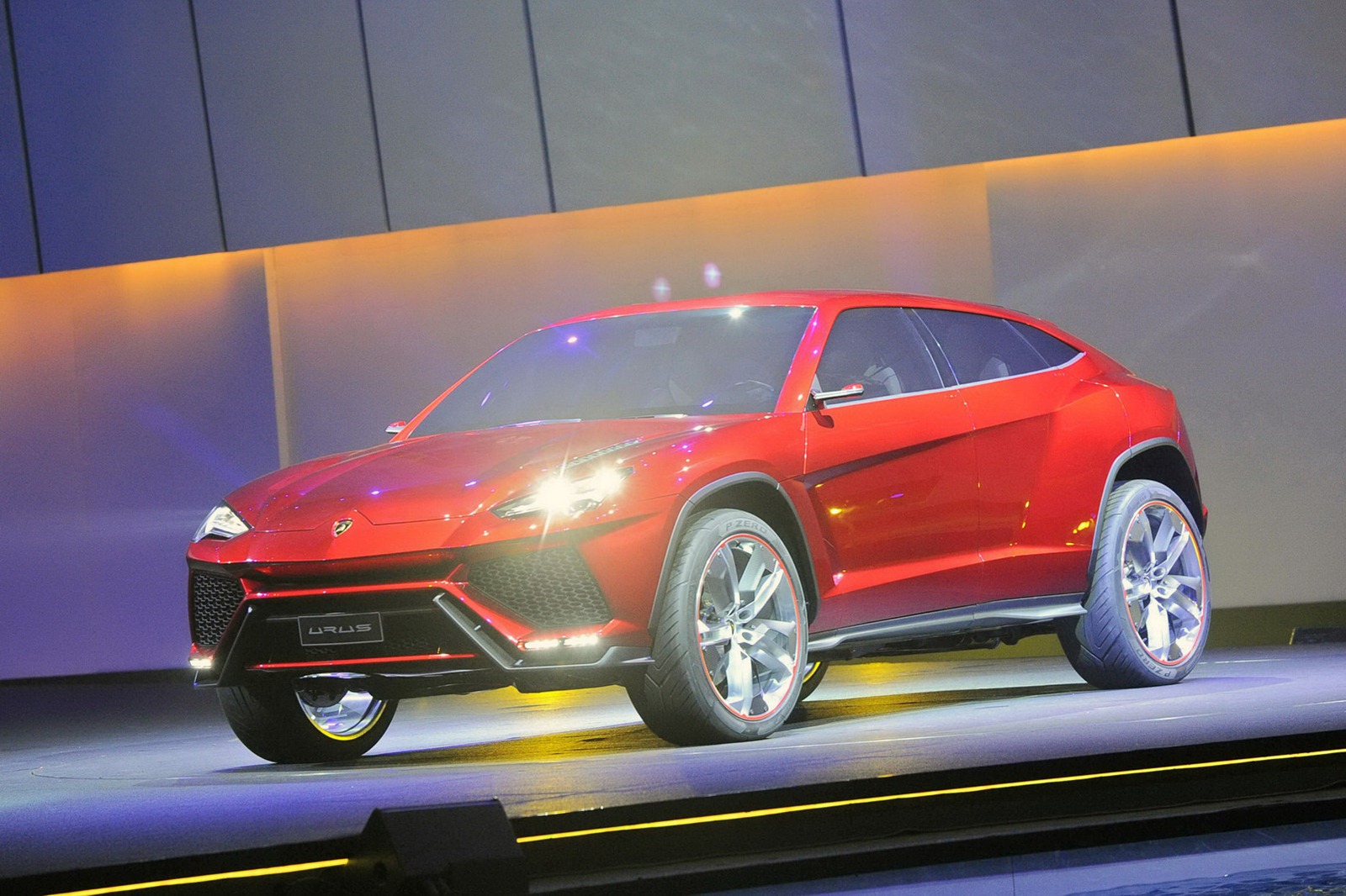 Lamborghini Urus unveiling