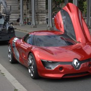 Renault DeZir concept