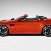 Aston Martin V12 Vantage Roadster