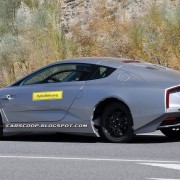 Volkswagen XL1 spied in the sun