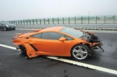 Wrecked Lamborghini Gallardo