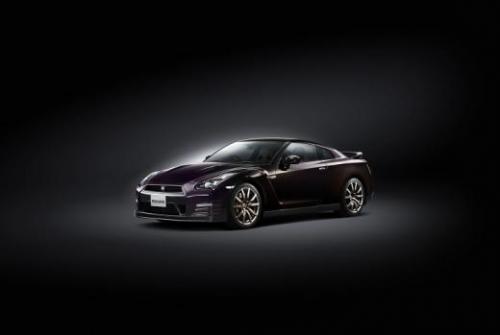 Nissan GT-R Midnight Opal edition