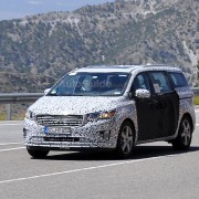 Kia Sedona Spied