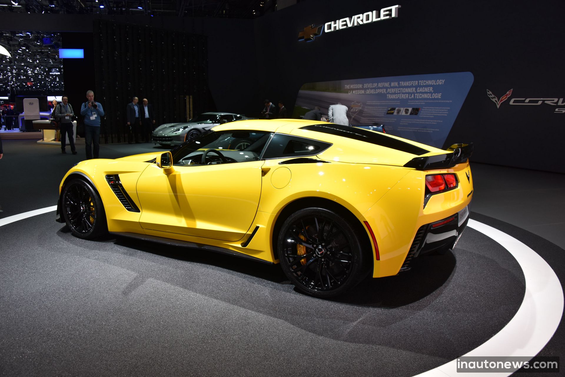 2015 Geneva Motor Show: Chevrolet Corvette Z06