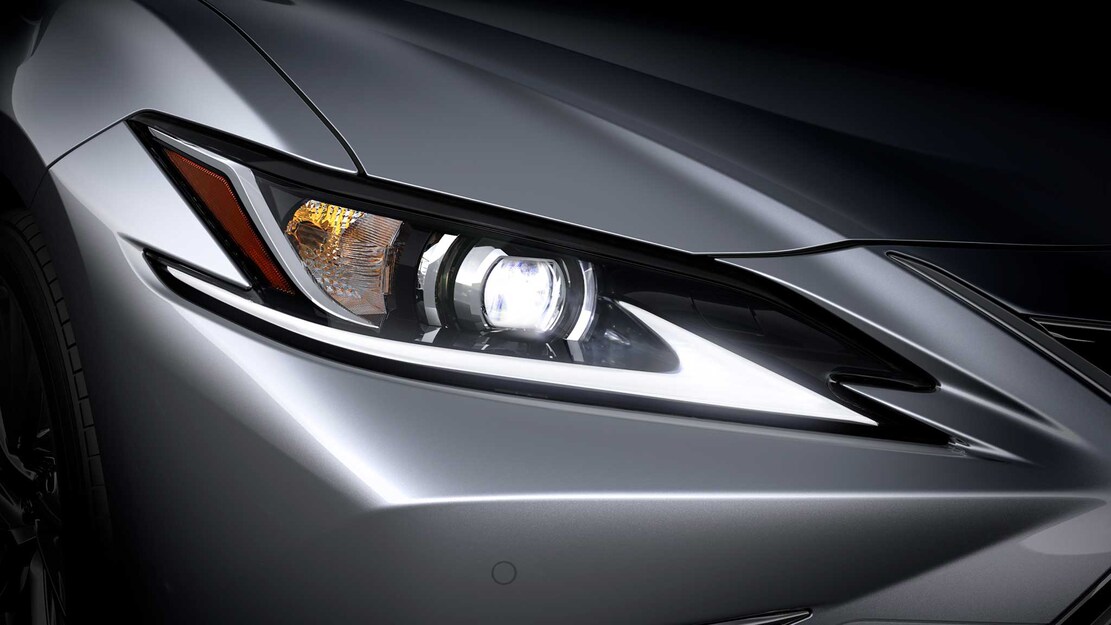 2022 Lexus ES Headlight